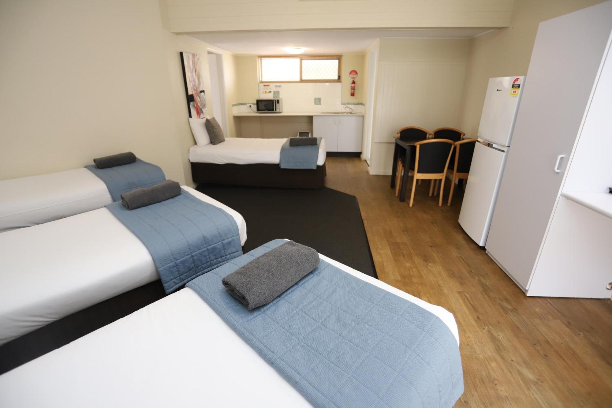 Sleepy Hill Motor Inn Raymond Terrace Eksteriør billede