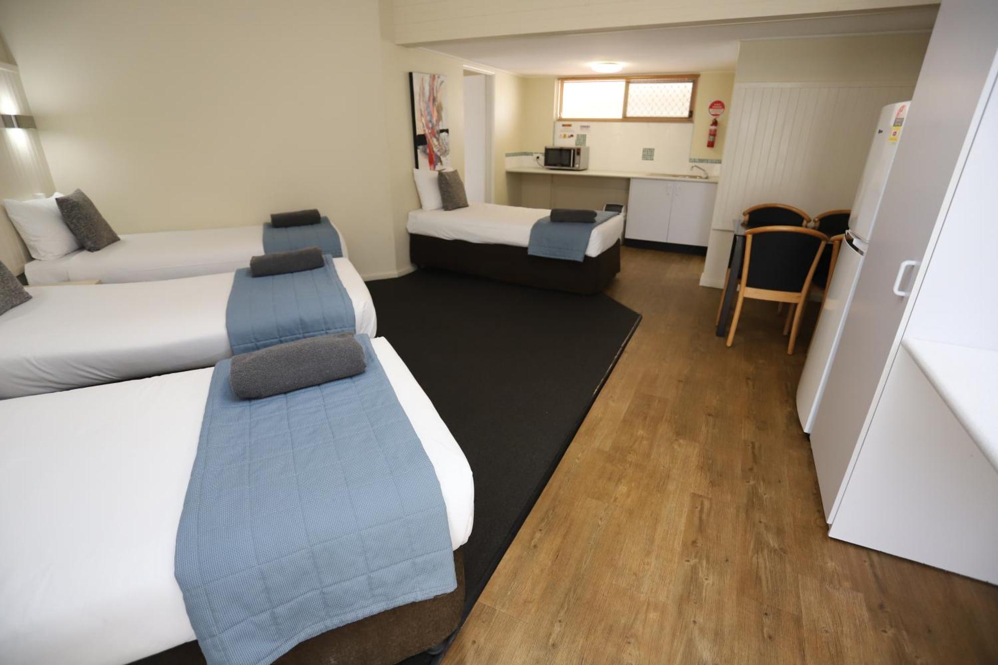 Sleepy Hill Motor Inn Raymond Terrace Eksteriør billede