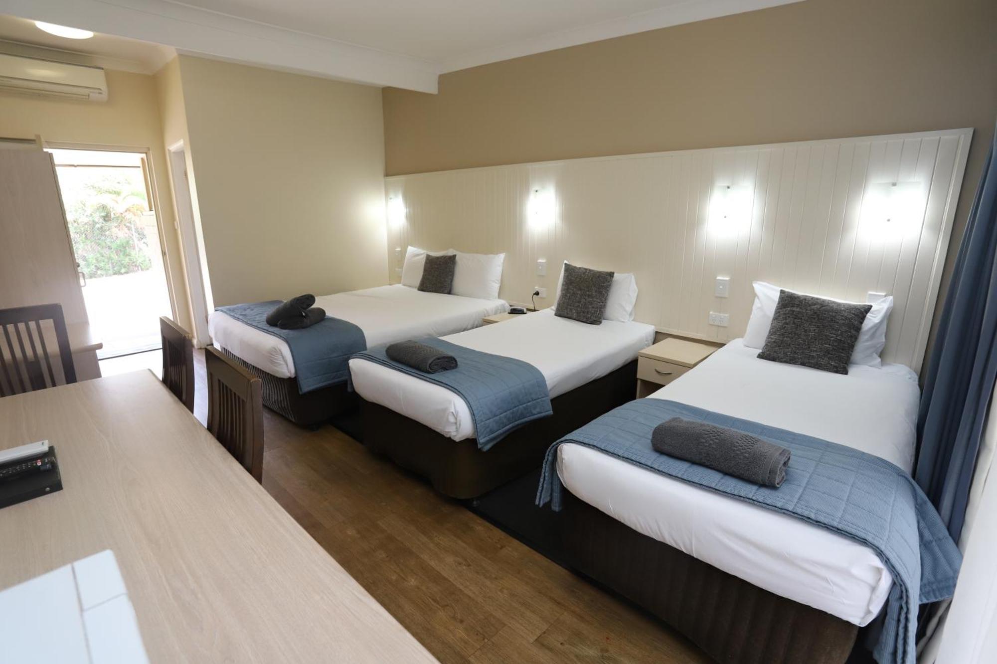 Sleepy Hill Motor Inn Raymond Terrace Eksteriør billede