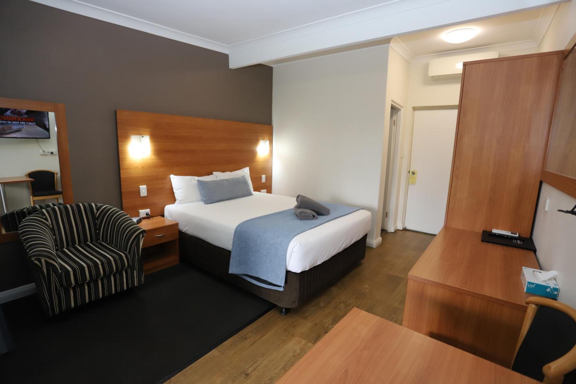 Sleepy Hill Motor Inn Raymond Terrace Eksteriør billede